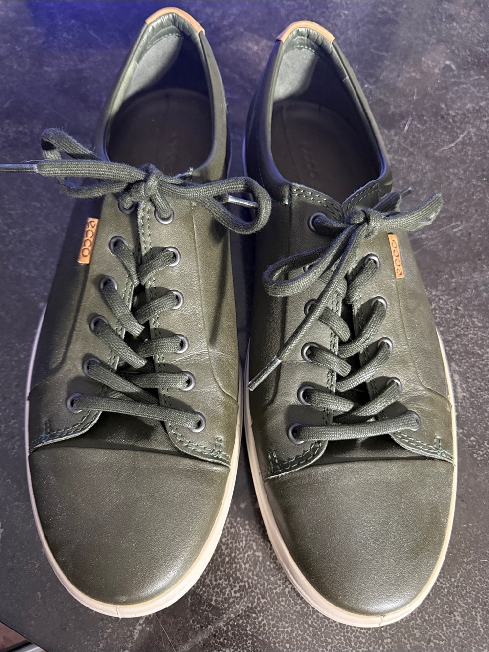 Ecco Soft 7 Men's Lace-Up Sneakers in Deep Forest Green with Cream Trim